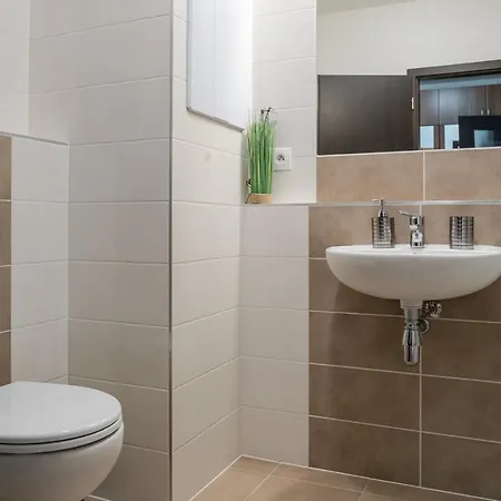 Apartment Sgl Liptovska With Free Parking *