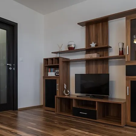 Sgl Liptovska With Free Parking *